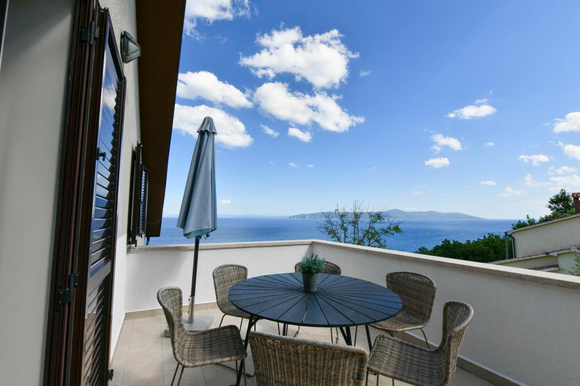 Apartments Near The Beach, With Terraces And Seaview At House B. Moscenicka Draga Luaran gambar