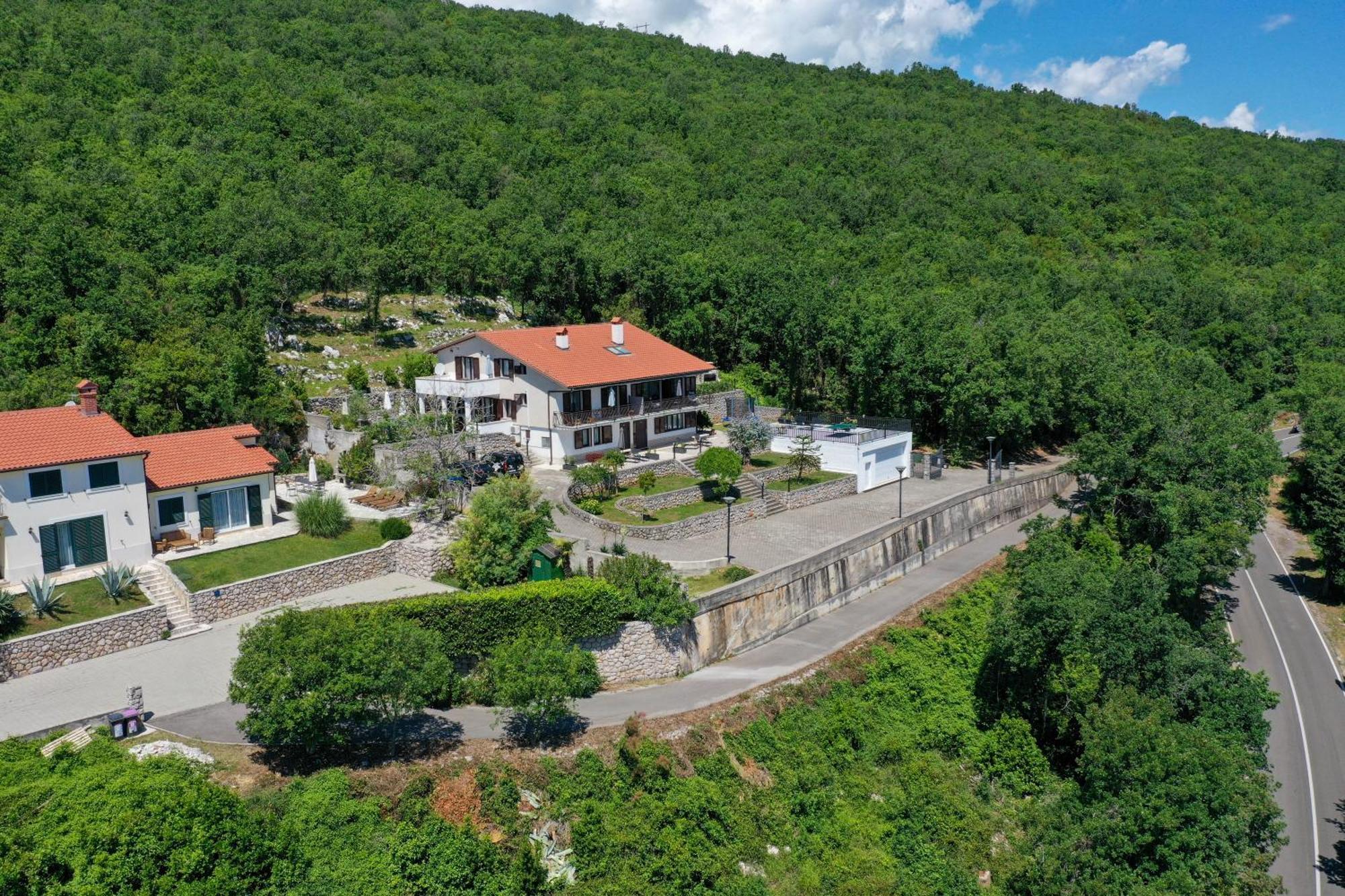 Apartments Near The Beach, With Terraces And Seaview At House B. Moscenicka Draga Luaran gambar